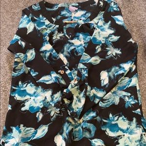 Flower top with gold details